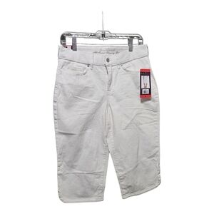 Gloria Vanderbilt White Slimming Capris